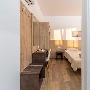 Double or Twin Room Private Bathroom